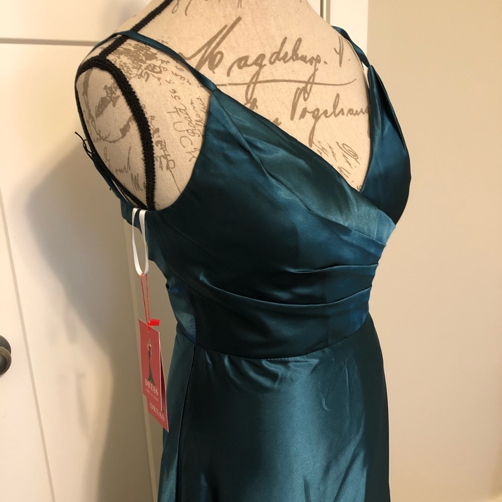 Silky teal bridesmaid/prom dress NWT